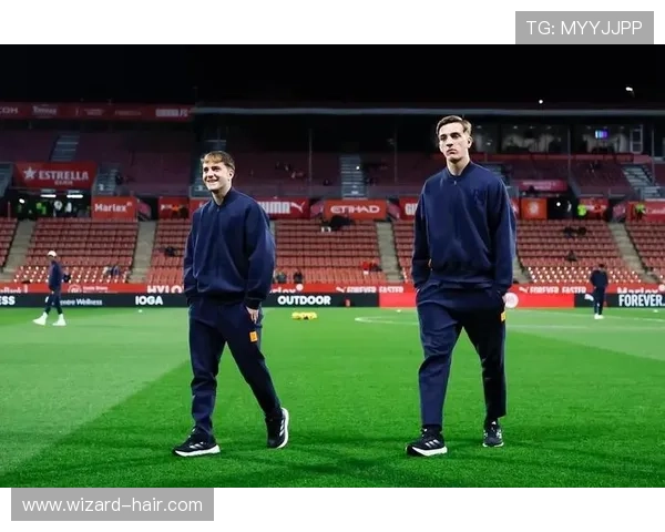 科莫紧盯皇马二队边锋亚涅斯 科莫紧盯皇马二队边锋亚涅斯